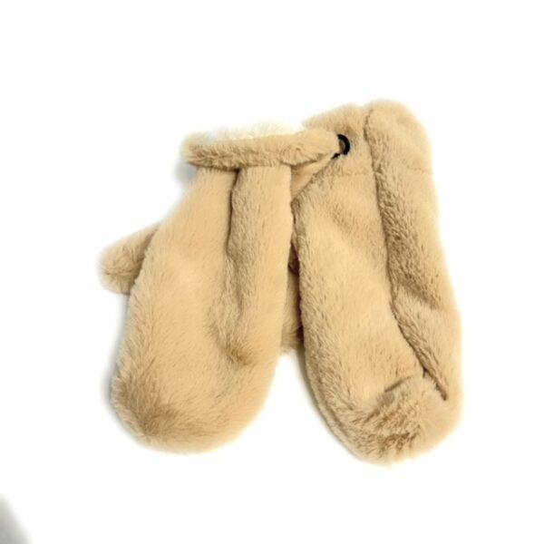 18 801 faux fur mittens