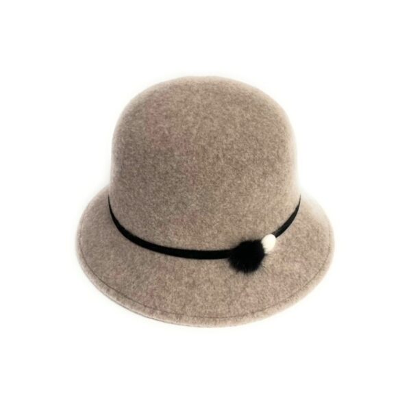 23s 0826 wool felt cloche hat with fur/button accent